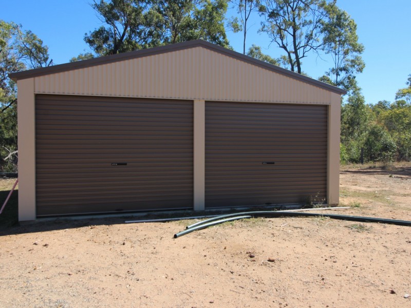 77 Cambridge Drive, Mount Hallen QLD 4312