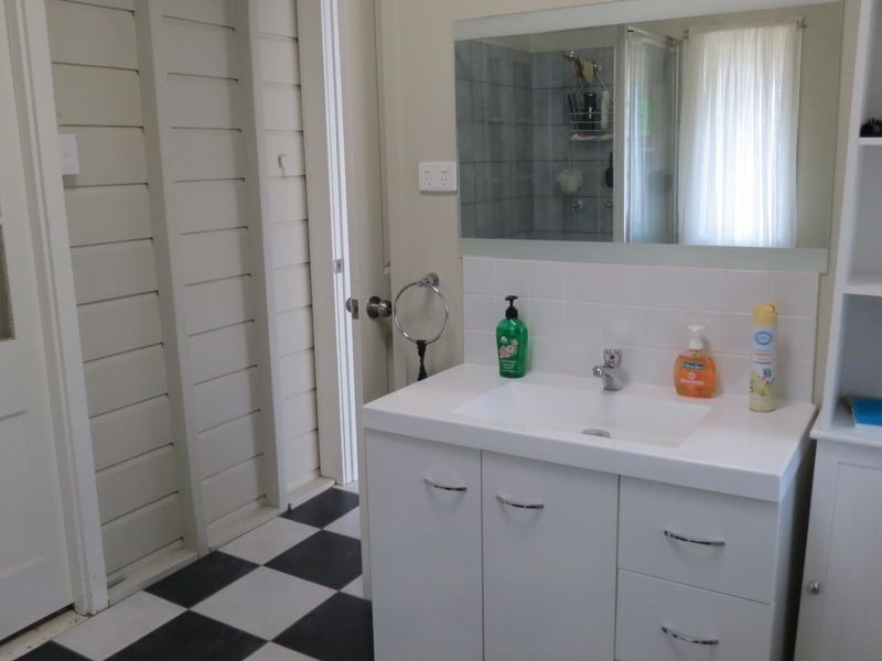 2 Cedar Avenue, Esk QLD 4312