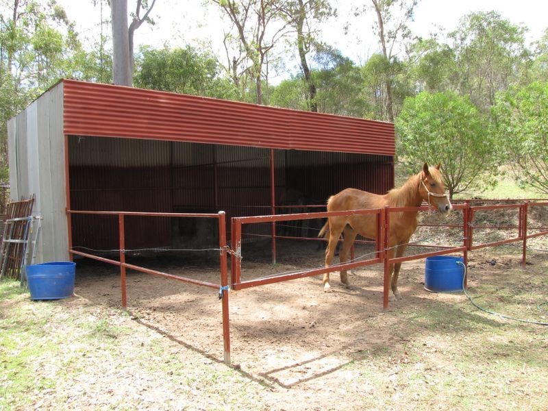 120 Edinburgh Drive, Esk QLD 4312