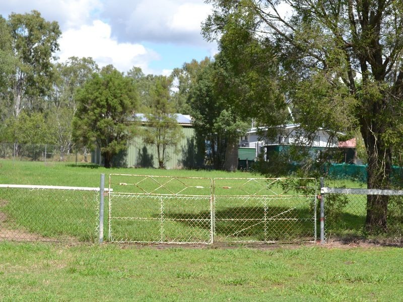 20 Colin Street, Moore QLD 4306