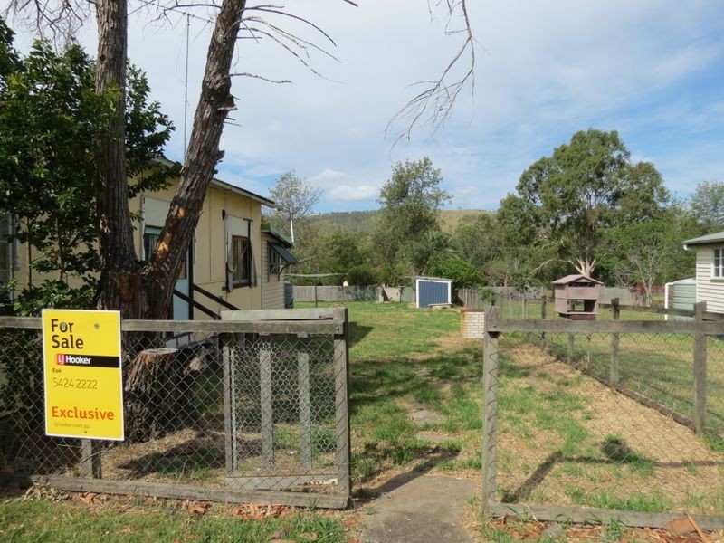 44 George Street, Linville QLD 4306