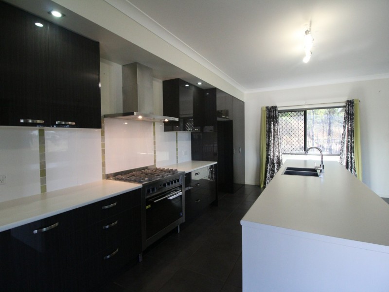 24 Jelica Place, Esk QLD 4312