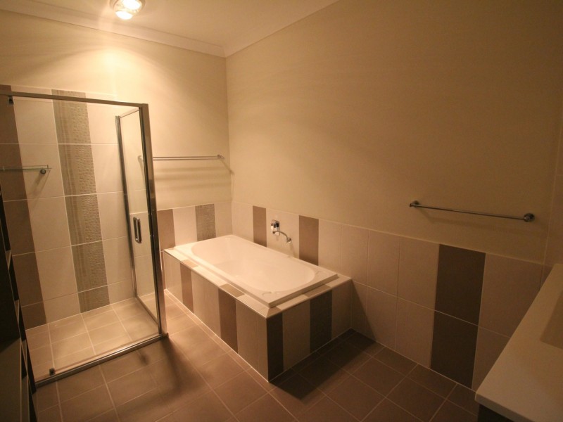 24 Jelica Place, Esk QLD 4312