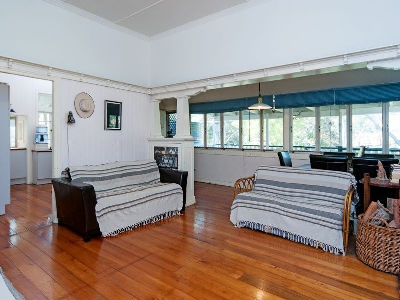 1049 Esk Hampton Road, Esk QLD 4312