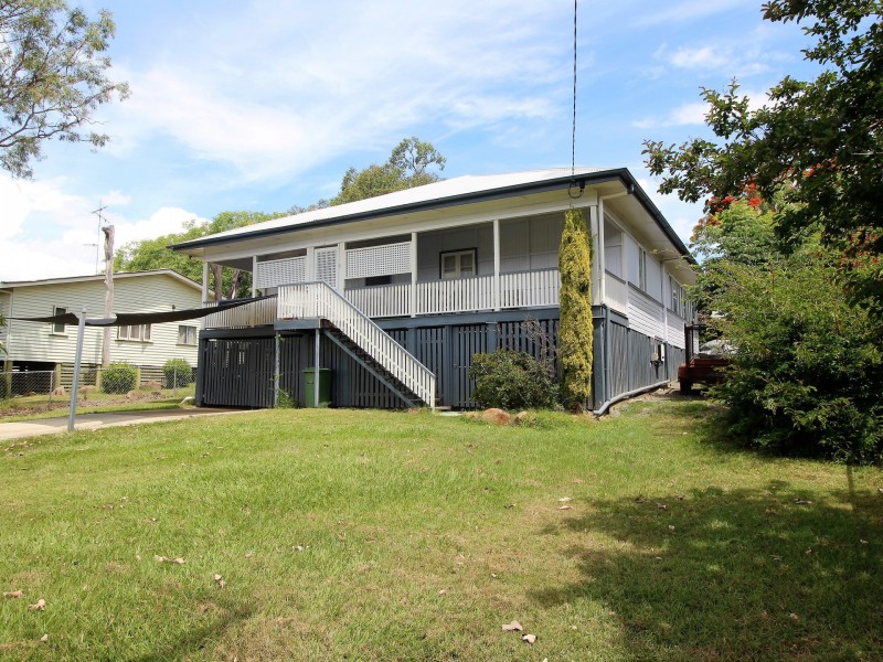 70 Dingyarra Street, Toogoolawah QLD 4313