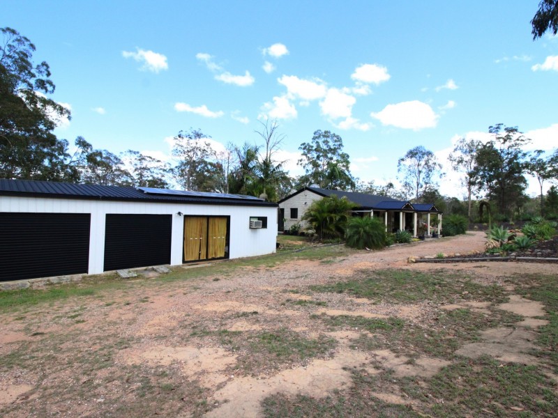52 Buckingham Court, Mount Hallen QLD 4312
