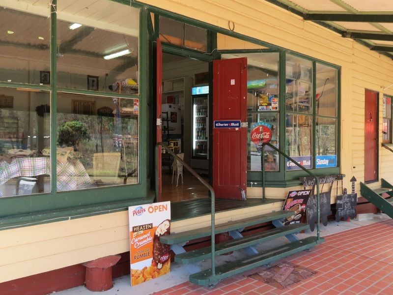 28 George Street, Linville QLD 4306