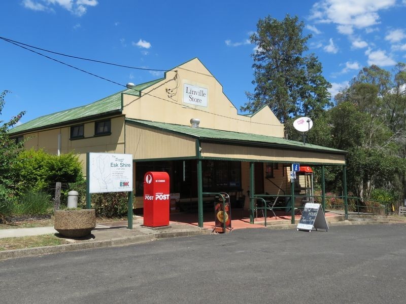 28 George Street, Linville QLD 4306