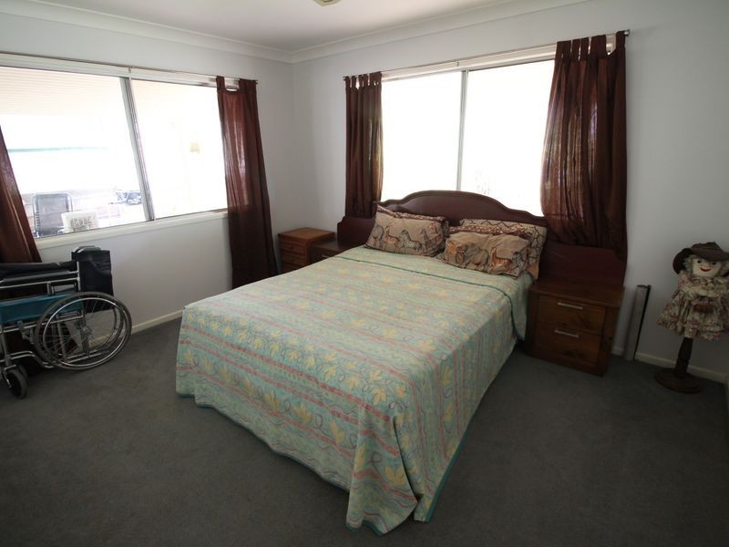122 Pine Crescent, Esk QLD 4312
