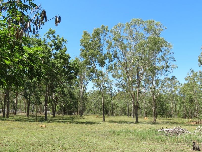 59 Elm Street Esk, Esk QLD 4312