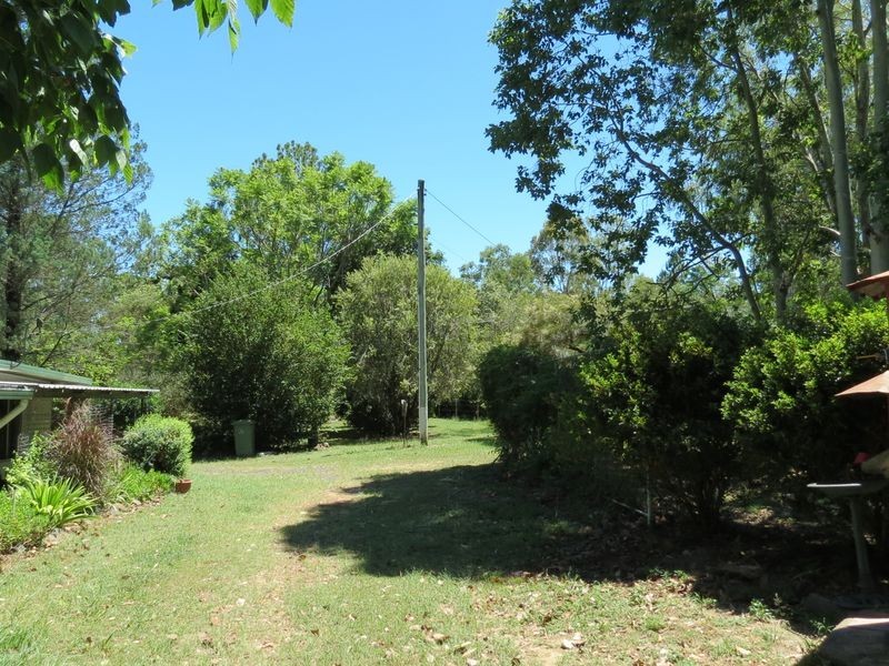 59 Elm Street Esk, Esk QLD 4312