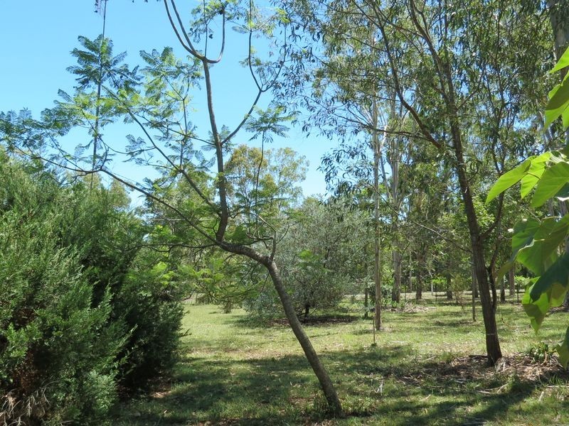 59 Elm Street Esk, Esk QLD 4312