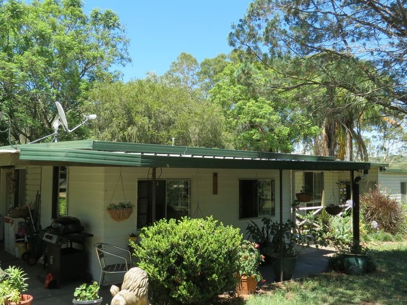 59 Elm Street Esk, Esk QLD 4312