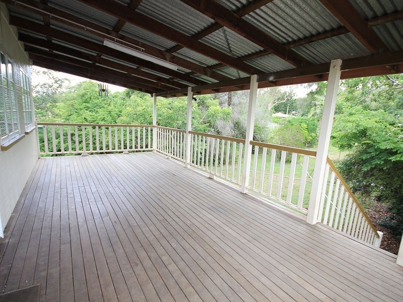 282 Ipswich Street, Esk QLD 4312