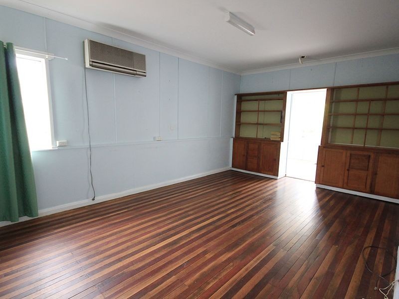 282 Ipswich Street, Esk QLD 4312