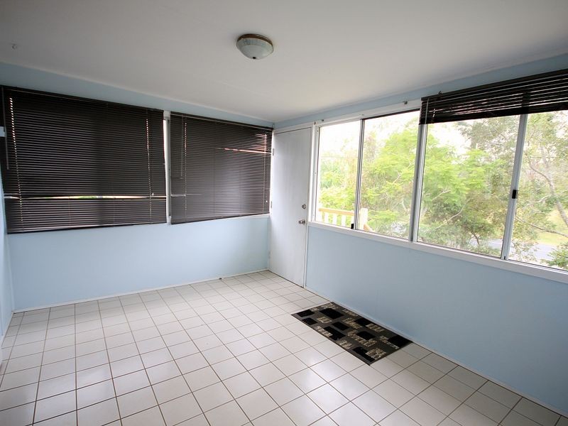 282 Ipswich Street, Esk QLD 4312