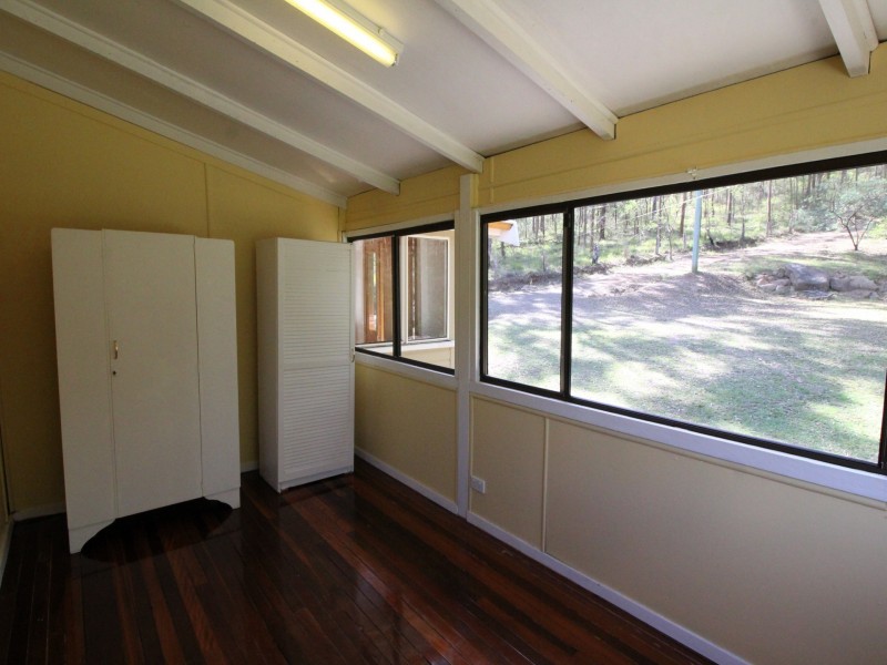 20 Crest Court, Esk QLD 4312