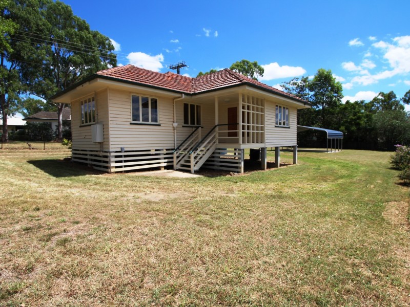 53 Dingyarra Street, Toogoolawah QLD 4313