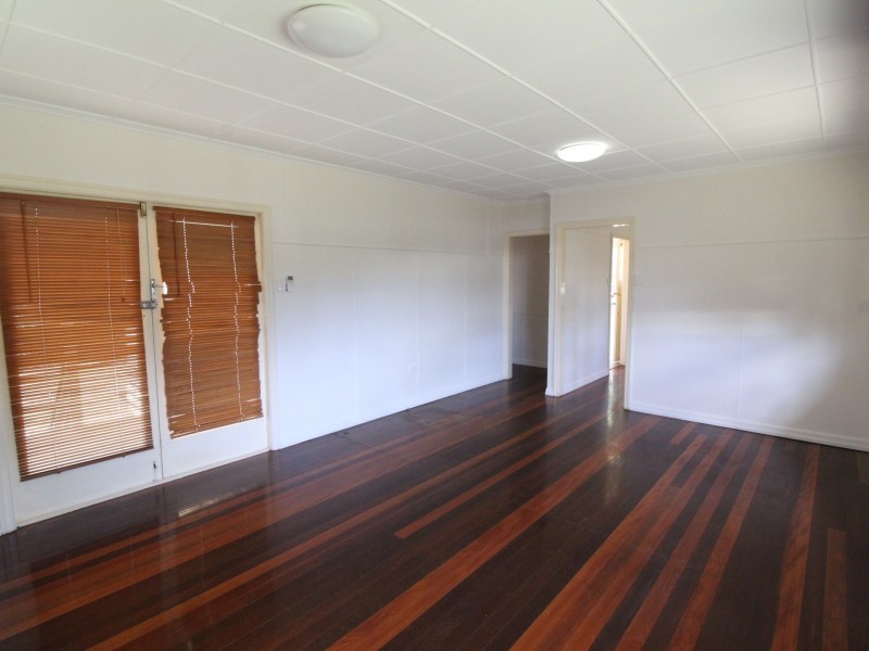 53 Dingyarra Street, Toogoolawah QLD 4313