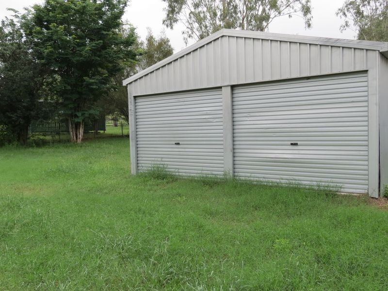 34 South Street, Esk QLD 4312