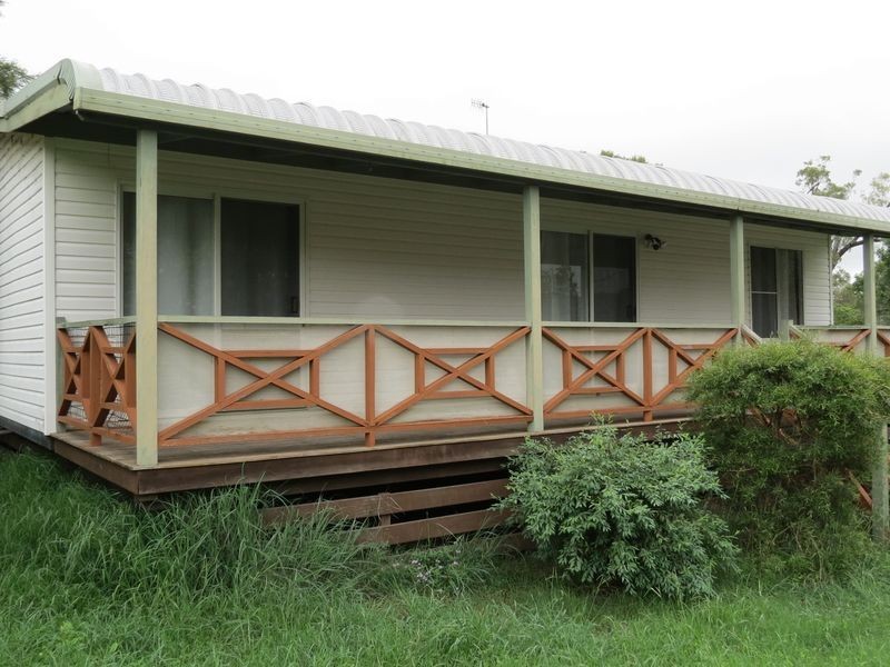 34 South Street, Esk QLD 4312