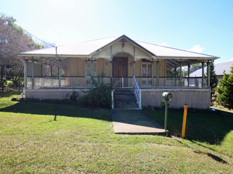 53 Highland Street, Esk QLD 4312