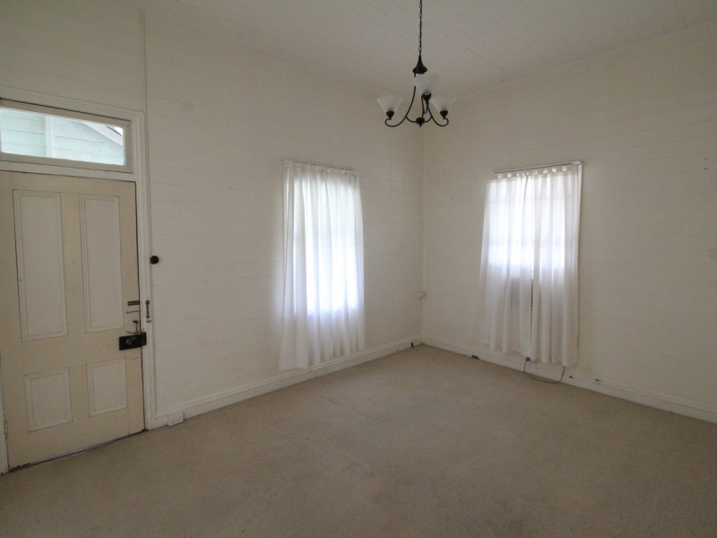 53 Highland Street, Esk QLD 4312