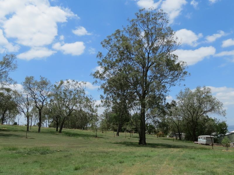 59 Bellambi Street, Toogoolawah QLD 4313