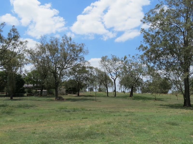 59 Bellambi Street, Toogoolawah QLD 4313