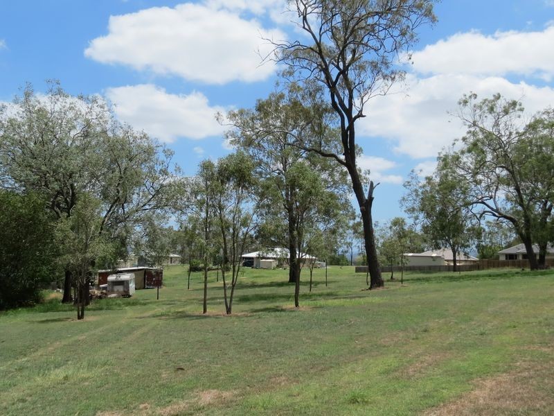 59 Bellambi Street, Toogoolawah QLD 4313