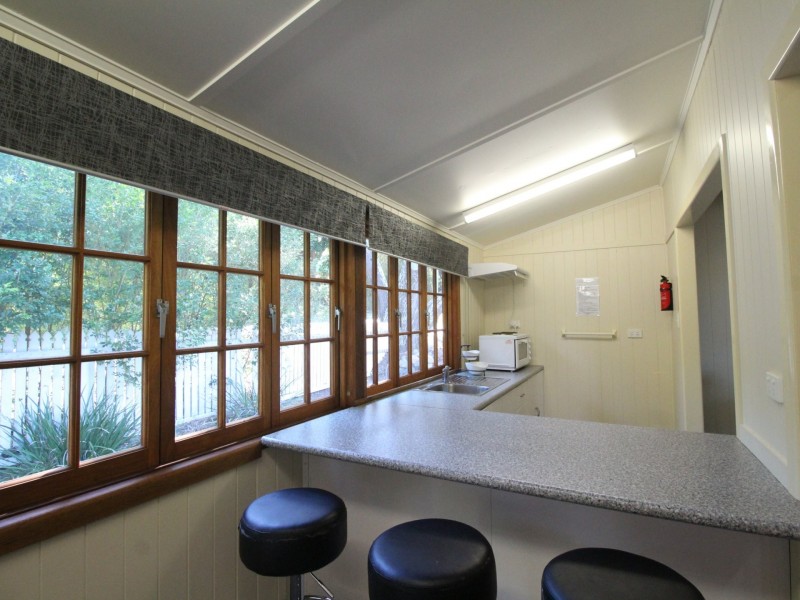 9 Edward Street, Somerset Dam QLD 4312