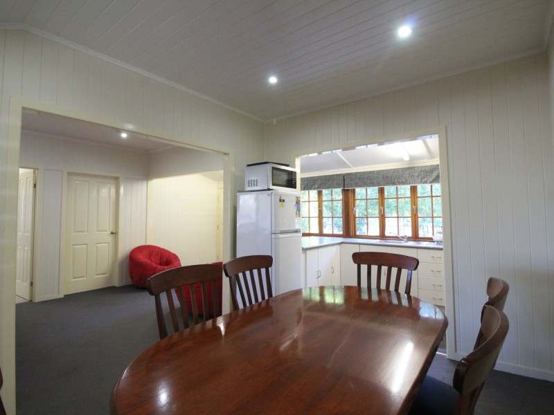 9 Edward Street, Somerset Dam QLD 4312