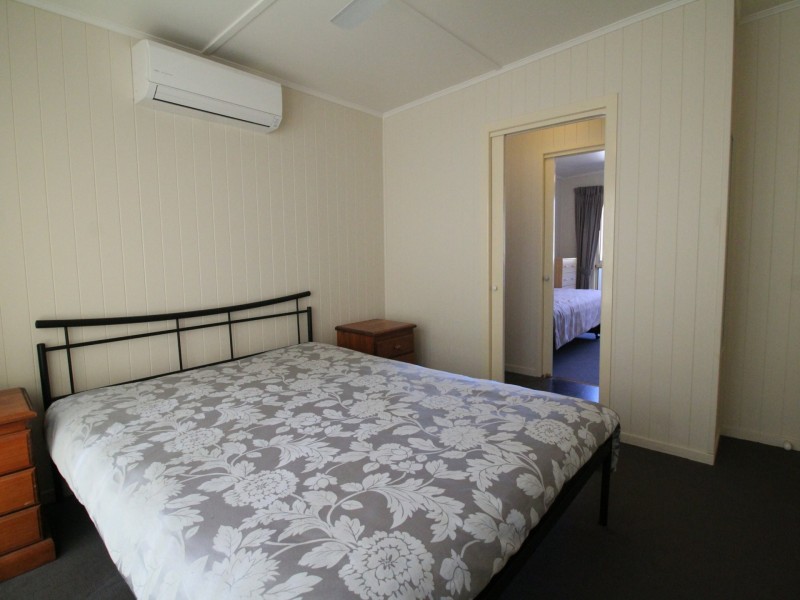 9 Edward Street, Somerset Dam QLD 4312