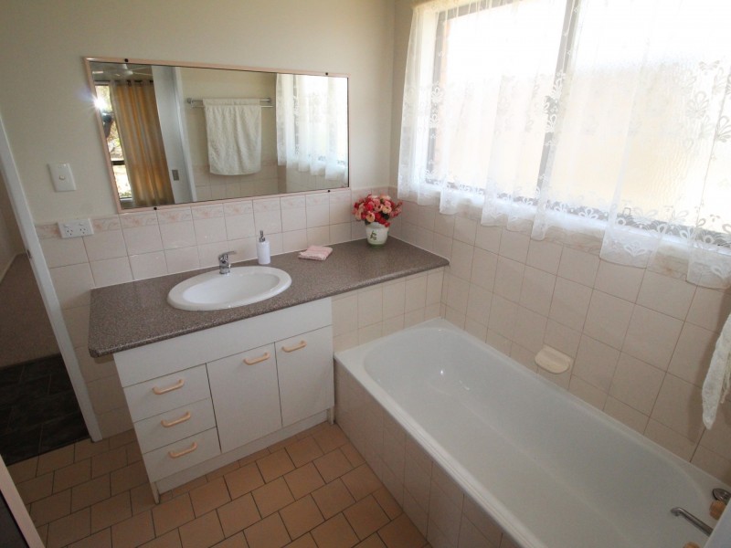 52 Charles Street, Toogoolawah QLD 4313
