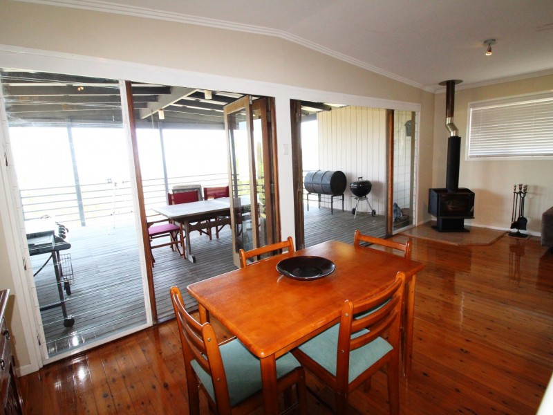 225 Wolffs Lane, Toogoolawah QLD 4313