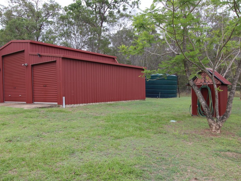 6 York Court, Mount Hallen QLD 4312