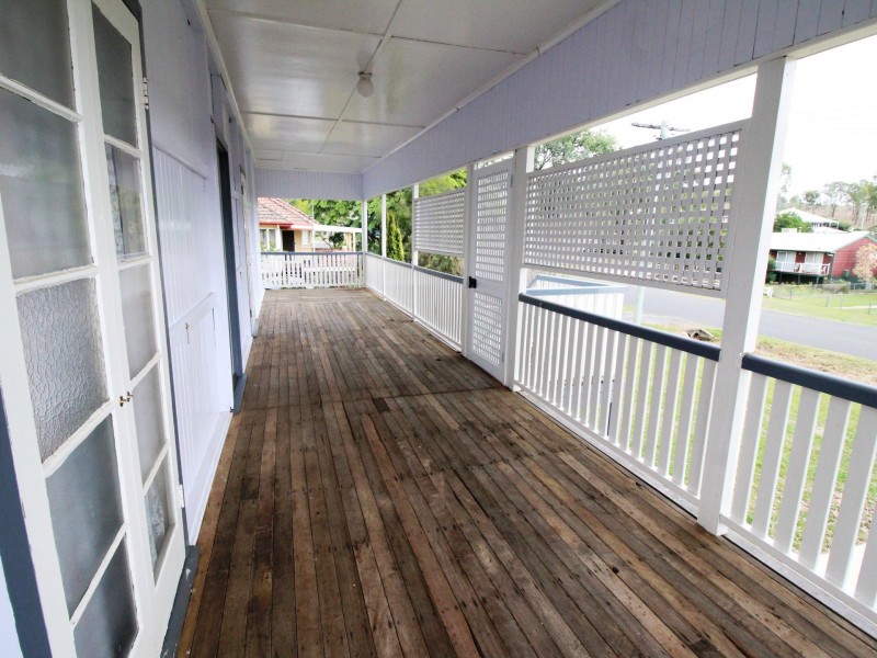 70 Dingyarra Street, Toogoolawah QLD 4313