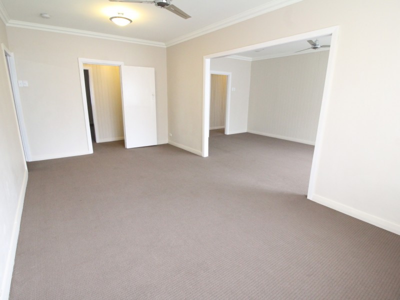 70 Dingyarra Street, Toogoolawah QLD 4313