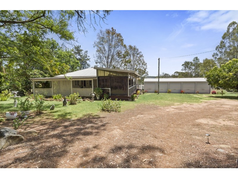 106 Dunlop Road, Esk QLD 4312