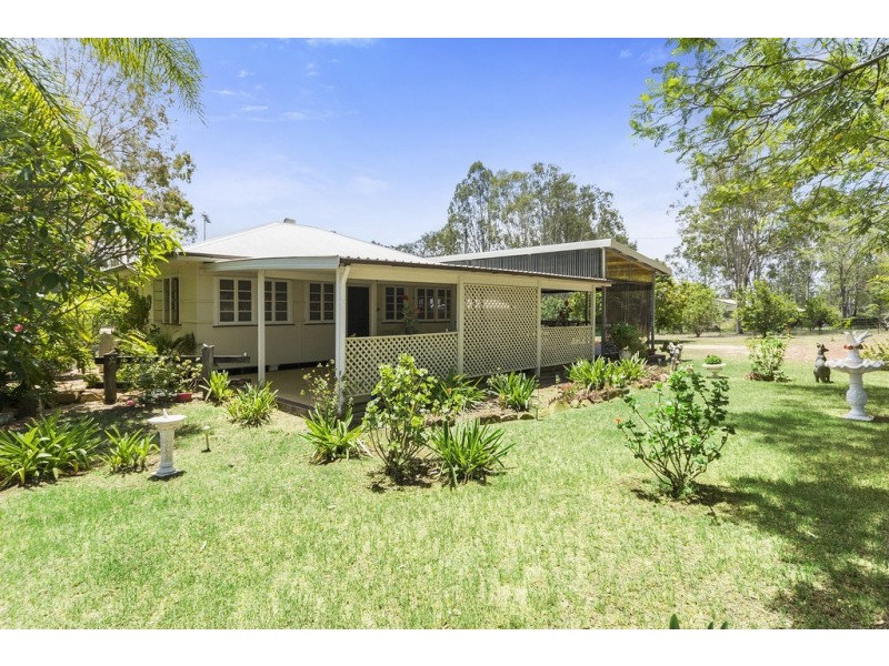 106 Dunlop Road, Esk QLD 4312