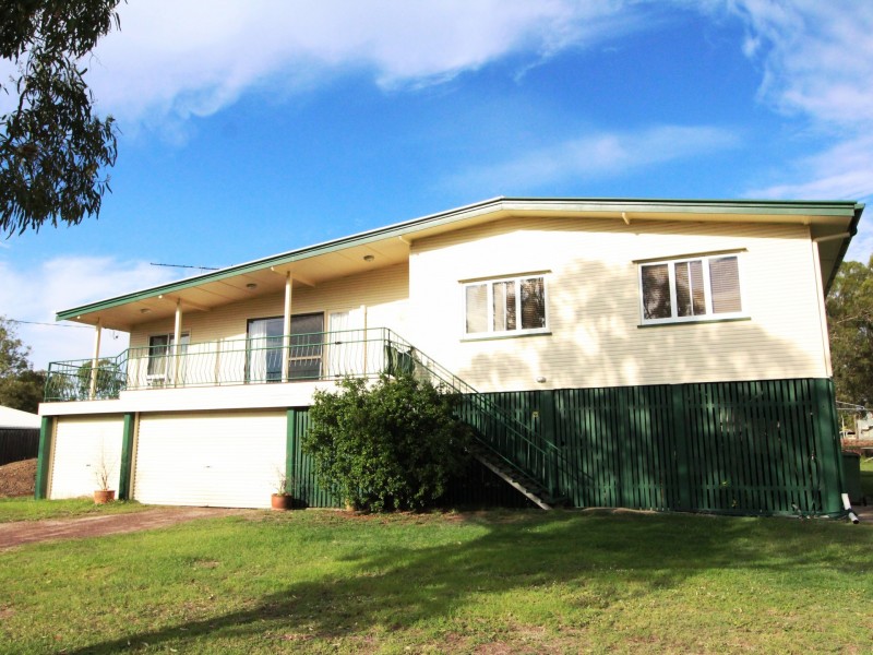25 Gardner Street, Toogoolawah QLD 4313