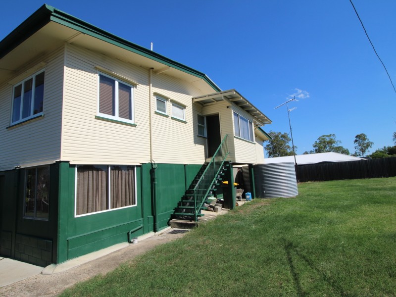 25 Gardner Street, Toogoolawah QLD 4313