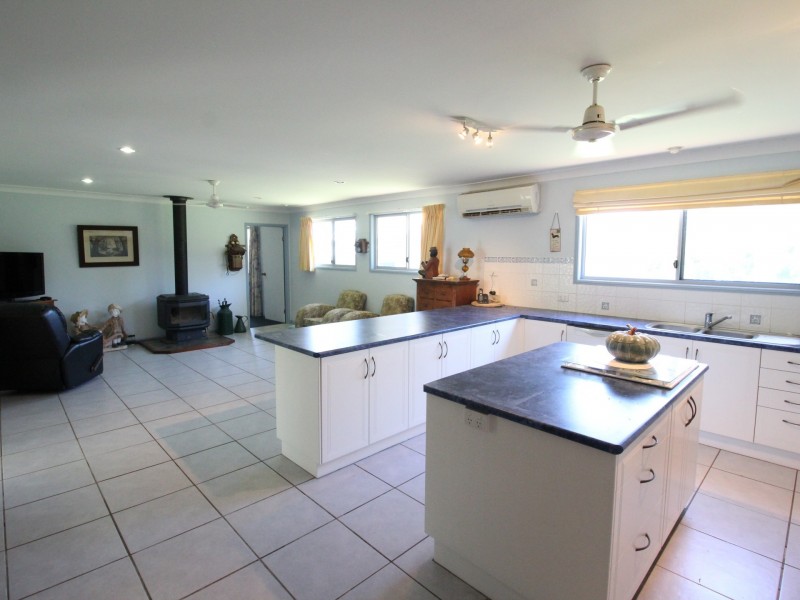 112 Dunlop Road, Esk QLD 4312