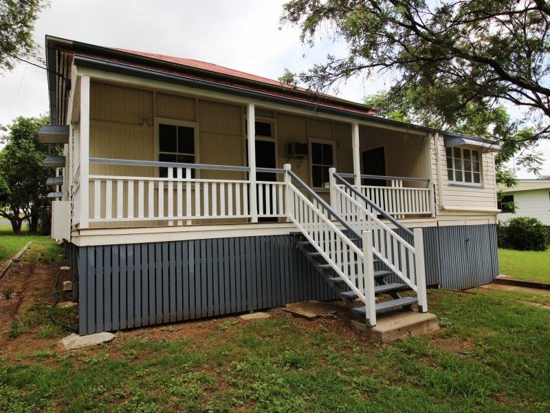 19 Mangerton Street, Toogoolawah QLD 4313