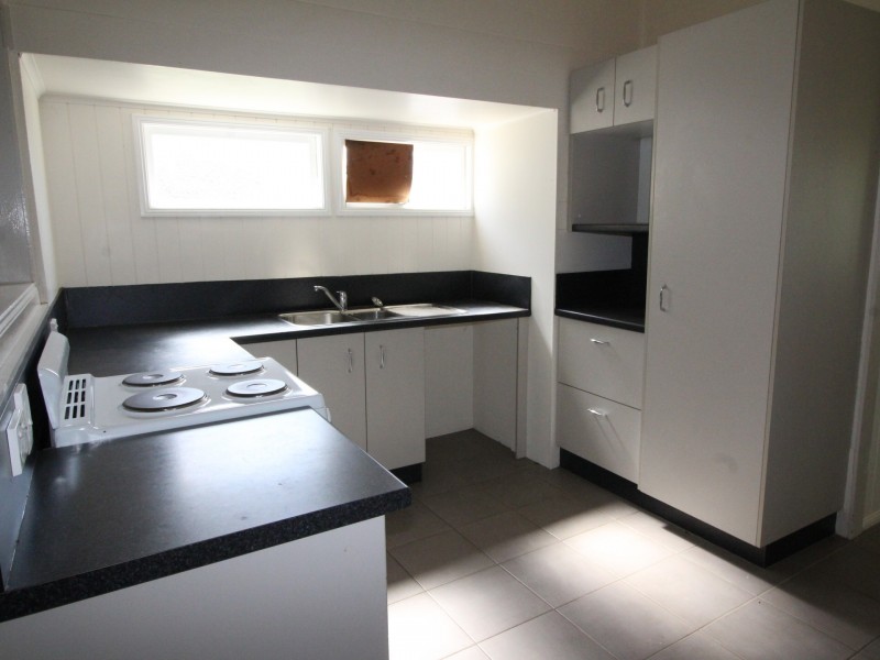 19 Mangerton Street, Toogoolawah QLD 4313
