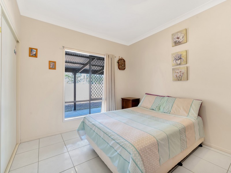 56 Buckingham Court, Mount Hallen QLD 4312
