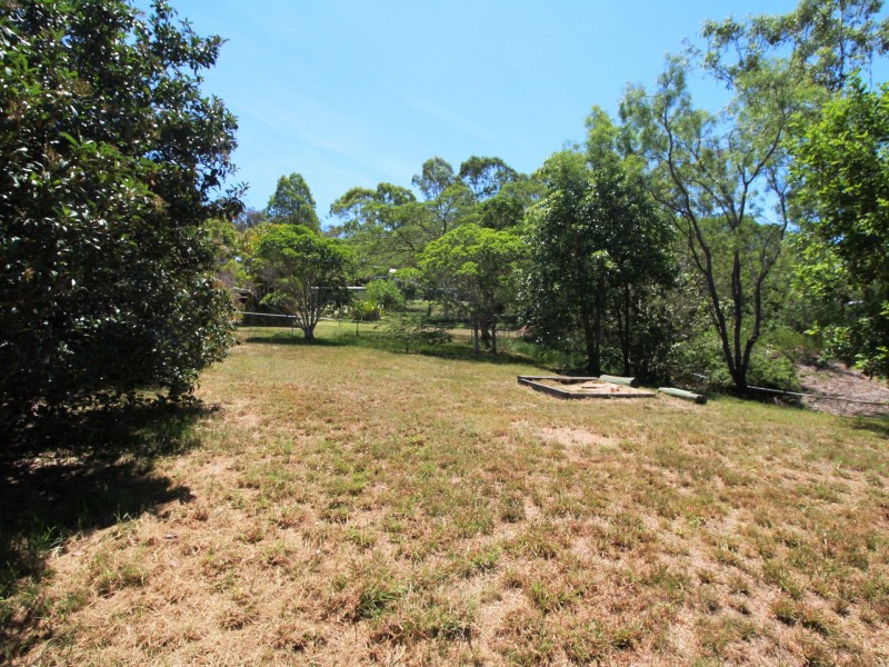 31 Mack Street, Esk QLD 4312