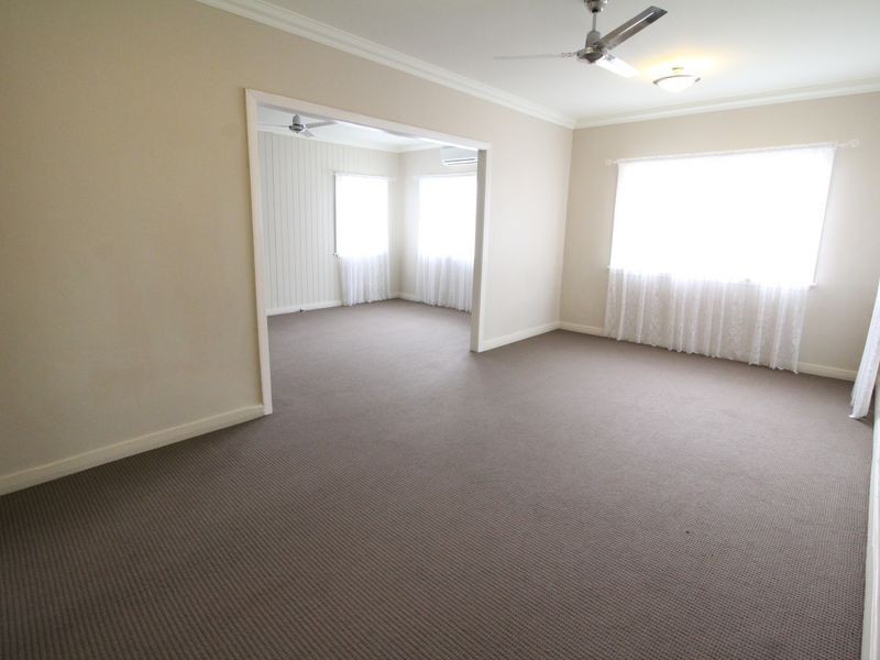 70 Dingyarra Street, Toogoolawah QLD 4313