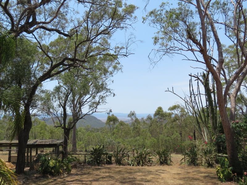 15 Crest Court, Esk QLD 4312