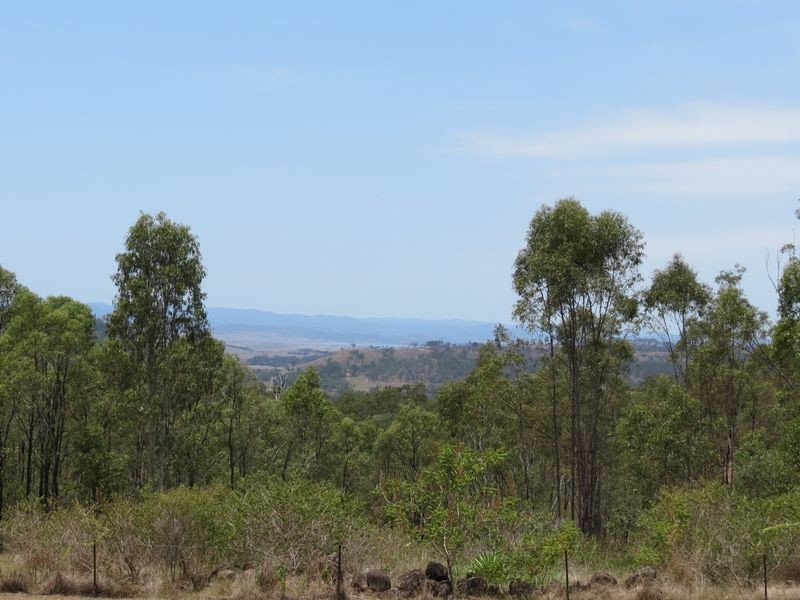 15 Crest Court, Esk QLD 4312